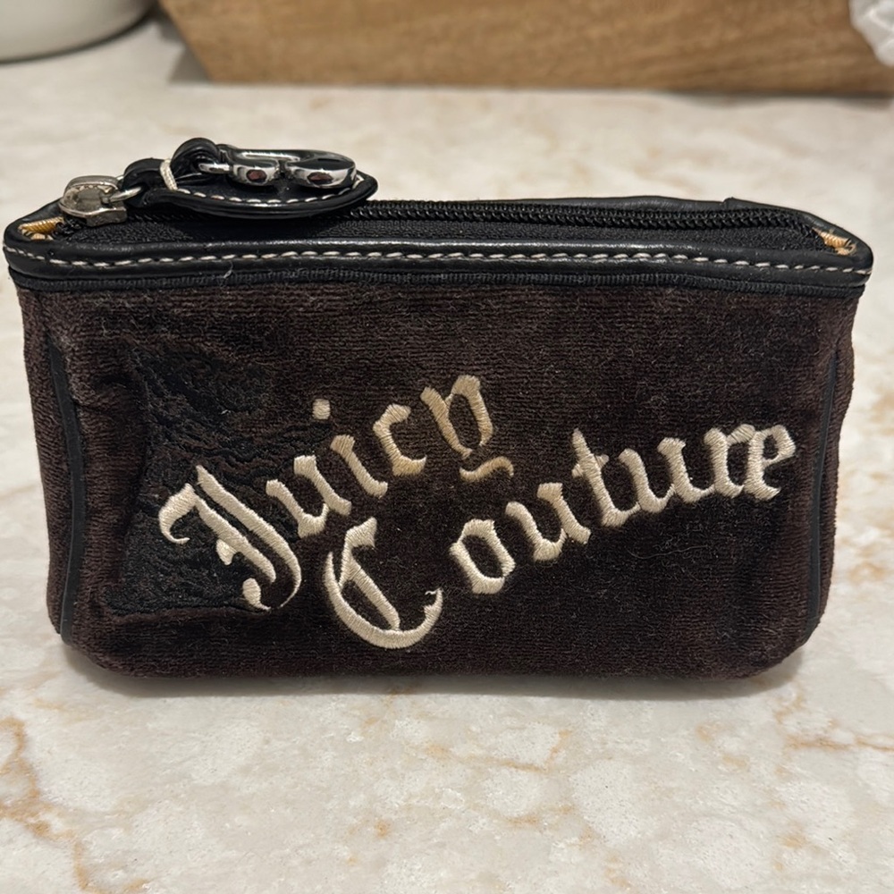Authentic Y2K Signature Juicy Couture Black Velvet Logo Pouch